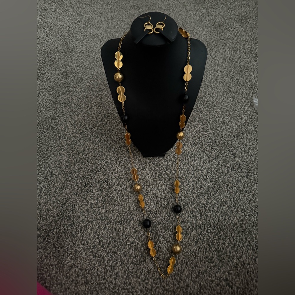 Elegant Gold and Black Bead Long Necklace with Matching Earrings Tory Burch